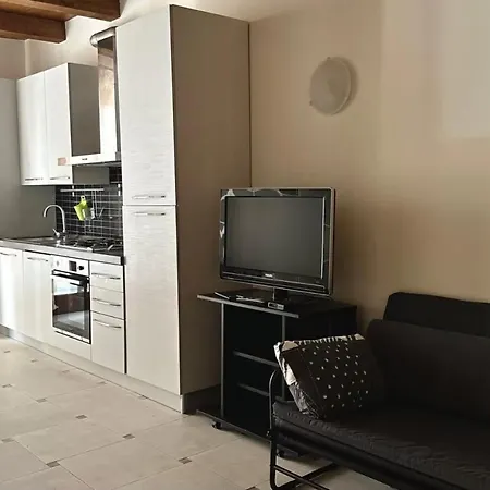 Sirolo, Nuovo Monolocale Nel Cuore Del Paese -s117 * Sirolo