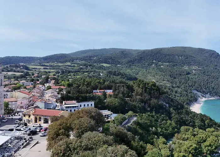 Sirolo, Nuovo Monolocale Nel Cuore Del Paese -s117 * Sirolo