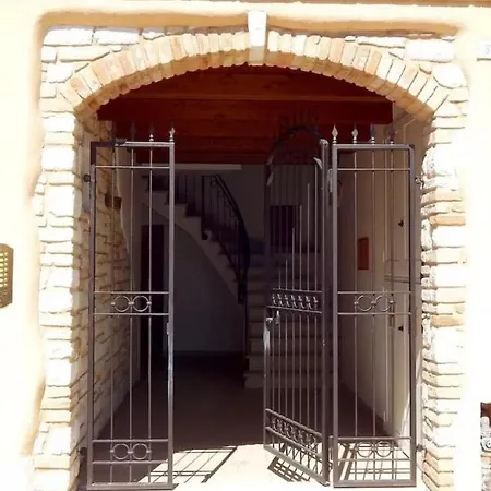 Sirolo, Nuovo Monolocale Nel Cuore Del Paese -s117 * Sirolo