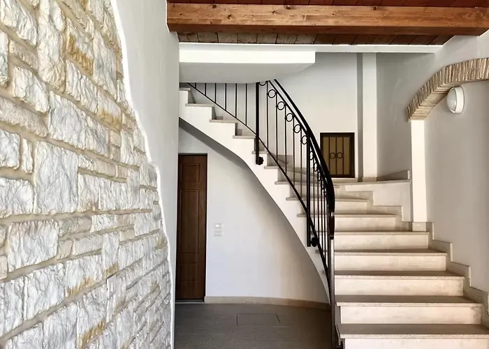 Sirolo, Nuovo Monolocale Nel Cuore Del Paese -s117